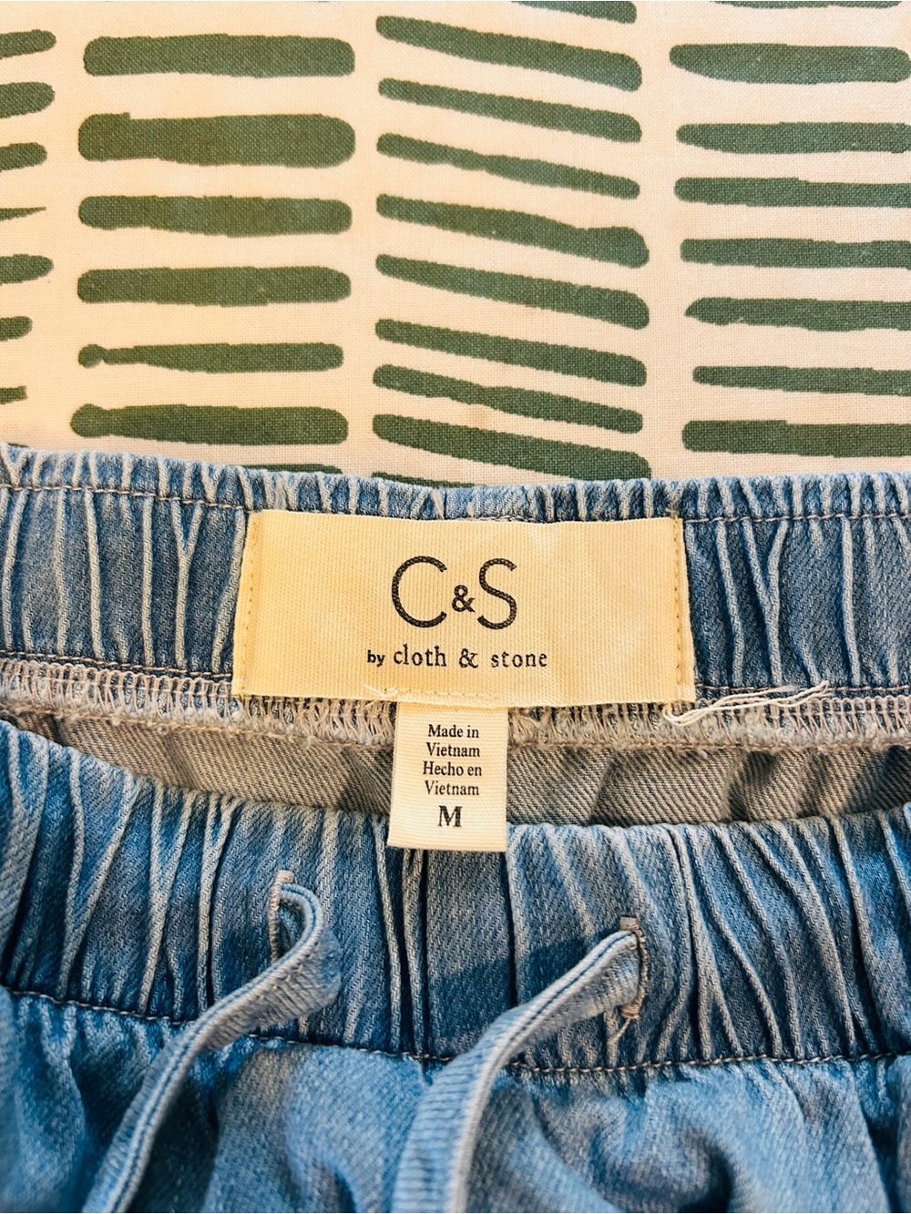 C&S by Cloth & Stone Chambray Drawstring Shorts Light Wash Blue Medium - Picture 6 of 8